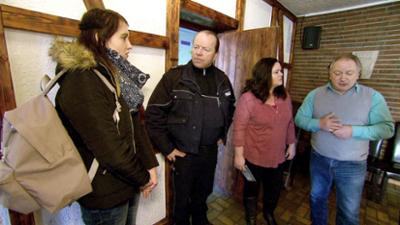 Der Blaulicht Report: Frau findet Sarg mit Namen im Garten / Vater lässt Baby allein im Taxi