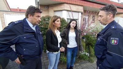 Der Blaulicht Report: Folge 77: Frauen hören Einbrecher in Ihrem Haus