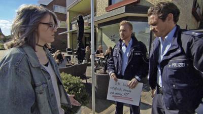 Der Blaulicht Report: Dreister Familienclan terrorisiert Krankenhaus / Kellnerin meldet Überfall auf Café