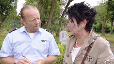 Der Blaulicht Report: Folge 45: Kind kauft Zigaretten für Tagesmutter