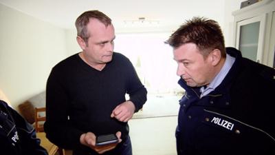 Der Blaulicht Report: Geheime Verehrerin bedroht Beziehung / /Mann vermisst seine schwangere Frau