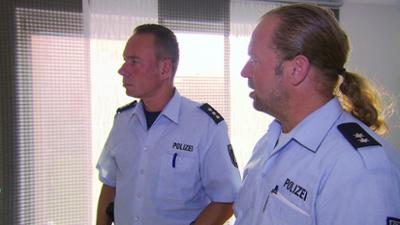 Der Blaulicht Report: Kindsvater wird von Fremdem angegriffen / Schlagernewcomer verschwindet
