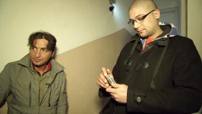 Die Versicherungsdetektive: Folge 6: Kann ein Teppich durch eine Socke Schaden nehmen?