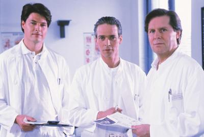 Dr. Stefan Frank - Der Arzt, dem die Frauen vertrauen: Staffel 4, Folge 56: Engelflügel Dr. Stefan Frank - Der Arzt, dem die Frauen vertrauen: Staffel 4, Folge 56: Engelflügel