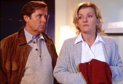 Dr. Stefan Frank - Der Arzt, dem die Frauen vertrauen: Staffel 6, Folge 6: Drei sind einer zuviel