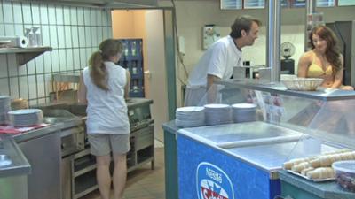 Familien im Brennpunkt: Folge 63: Mutter glaubt, mit ihrem Sohn stimmt was nicht