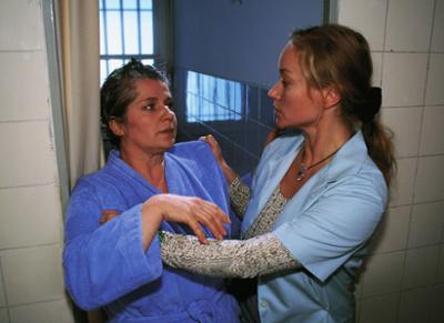 Hinter Gittern: Staffel 1, Folge 21: Vertrauensfragen