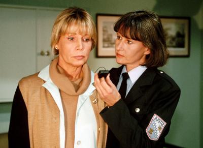 Hinter Gittern: Staffel 1, Folge 11: Der Verrat