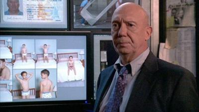 Law & Order: Staffel 8, Folge 13: Versuchskaninchen