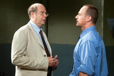 Law & Order: Staffel 12, Folge 2: Maskenmann