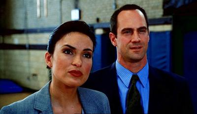 Law & Order: Staffel 1, Folge 6: Mord an der Uni