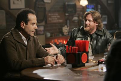 Monk: Staffel 6, Folge 86: Mr. Monk streift durch die Nacht