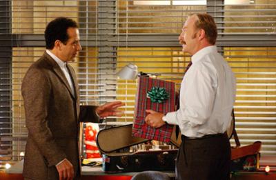 Monk: Staffel 4, Folge 54: Mr. Monk unterwegs als Weihnachtsmann