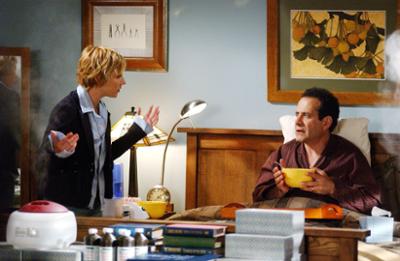 Monk: Staffel 4, Folge 48: Mr. Monk hütet das Bett