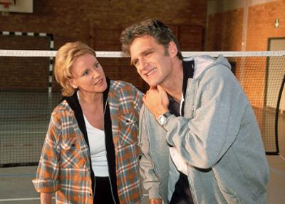 Nikola: Staffel 4, Folge 4: Platzhirsche