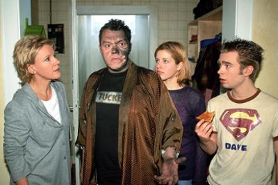 Nikola: Staffel 4, Folge 6: Der Untermieter