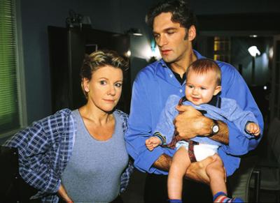 Nikola: Staffel 3, Folge 12: Die Babyfalle