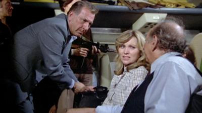 Quincy: Staffel 3, Folge 7: Warteschleife Quincy: Staffel 3, Folge 7: Warteschleife