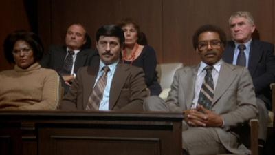 Quincy: Staffel 4, Folge 16: Schattenboxen - Teil 2