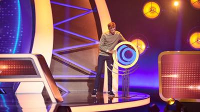 5 Gold Rings: Alexander & Julia vs. Mussie & Ulf