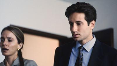 Akte X - Die unheimlichen Fälle des FBI: Staffel 1 Folge 9 Besessen