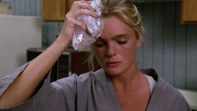 Baywatch - Die Rettungsschwimmer von Malibu: Staffel 2 Folge 8 Der Messerstecher Baywatch - Die Rettungsschwimmer von Malibu: Staffel 2 Folge 8 Der Messerstecher