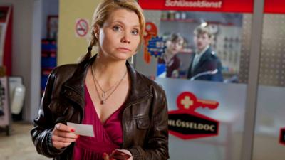 Danni Lowinski: Bittere Pille