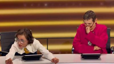 Das 1% Quiz - Wie clever ist Deutschland?: Um Zahnerkrankungen vorzubeugen, empfiehlt sich eine...?