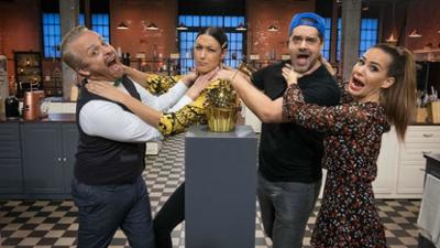 Das große Promibacken: Vier Finalisten kämpfen um den goldenen Cupcake und 10.000 Euro