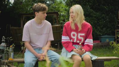 Die Landarztpraxis: Staffel 4 Folge 21 Abschiedsfeuer