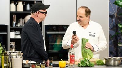 Drei Teller für Lafer: Ich sehe rot – Paprika, Tomate und Co. Drei Teller für Lafer: Ich sehe rot – Paprika, Tomate und Co.