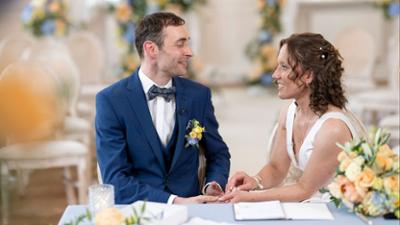Hochzeit auf den ersten Blick: "Du bist so jung!": Kann Sarah Martin das Jawort geben?