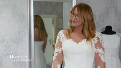 Hochzeit auf den ersten Blick: Tränen und Vorfreude beim Brautkleidkauf Hochzeit auf den ersten Blick: Tränen und Vorfreude beim Brautkleidkauf