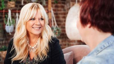 Julia Leischik sucht: Bitte melde dich: Staffel 2 Folge 7 Carmen sucht ihren Vater