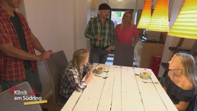 Klinik am Südring: Staffel 4 Folge 8 Krieg der Schwestern