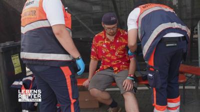 Lebensretter hautnah - Wenn jede Sekunde zählt: Einsatzgebiet Summerbreeze: Im Moshpit umgeknickt