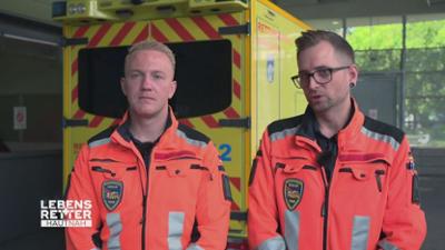 Lebensretter hautnah - Wenn jede Sekunde zählt: Einsatzgebiet Berlin: Schmerzen im Oberbauch