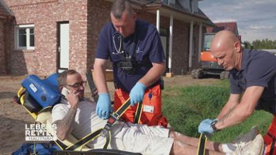 Lebensretter hautnah - Wenn jede Sekunde zählt: Einsatzgebiet Hanstedt: Sturz auf der Baustelle aus 6 Metern Höhe