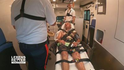 Lebensretter hautnah - Wenn jede Sekunde zählt: Einsatzgebiet Hamburg: Bauarbeiter mit einem Hitzschlag