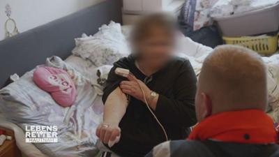 Lebensretter hautnah - Wenn jede Sekunde zählt: Einsatzgebiet Wismar: 60-Jährige mit starken Schmerzen