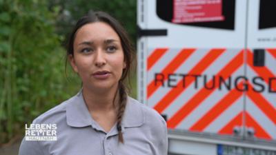 Lebensretter hautnah - Wenn jede Sekunde zählt: Einsatzgebiet Hamburg: Intoxikation durch Alkohol