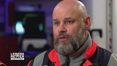 Lebensretter hautnah - Wenn jede Sekunde zählt: Einsatzgebiet Wismar: Patient mit starken Blutungen