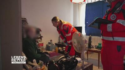 Lebensretter hautnah - Wenn jede Sekunde zählt: Einsatzgebiet Hamburg: Atemnot hinter verschlossener Tür Lebensretter hautnah - Wenn jede Sekunde zählt: Einsatzgebiet Hamburg: Atemnot hinter verschlossener Tür