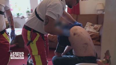 Lebensretter hautnah - Wenn jede Sekunde zählt: Einsatzgebiet Wetzlar: Kopfverletzung nach Sturz mit Desorientierung