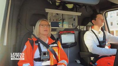 Lebensretter hautnah - Wenn jede Sekunde zählt: Einsatzgebiet Fürstenfeldbruck: Verdacht auf Sprunggelenksfraktur