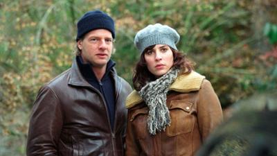 Mit Herz und Handschellen: Staffel 2 Folge 18 Bombenstimmung Mit Herz und Handschellen: Staffel 2 Folge 18 Bombenstimmung
