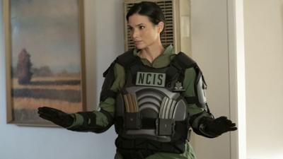 Navy CIS: Staffel 18 Folge 15 Der Feuerball Navy CIS: Staffel 18 Folge 15 Der Feuerball