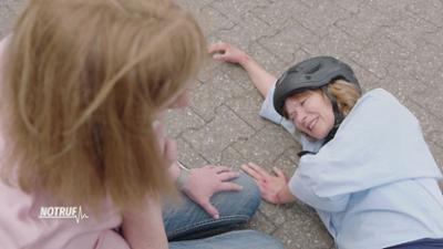 NOTRUF: Staffel 4 Folge 36 Die kleine Helferin