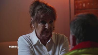 NOTRUF: Staffel 4 Folge 126 Verwandlung in eine Mumie