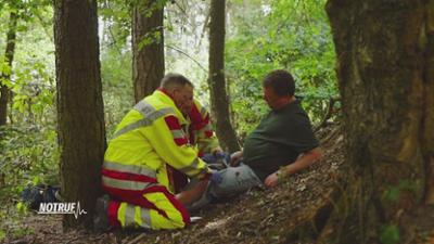 NOTRUF: Staffel 4 Folge 60 Ins eigene Bein geschossen